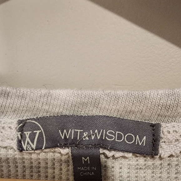 Wit & Wisdom Grey V-Neck Side Ruched 3/4 Sleeve - Picture 3 of 3